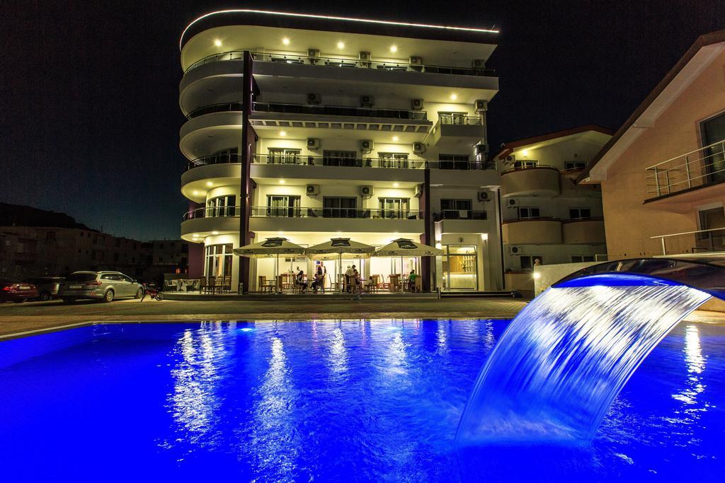 Hotel Edita Улцин Екстериор снимка