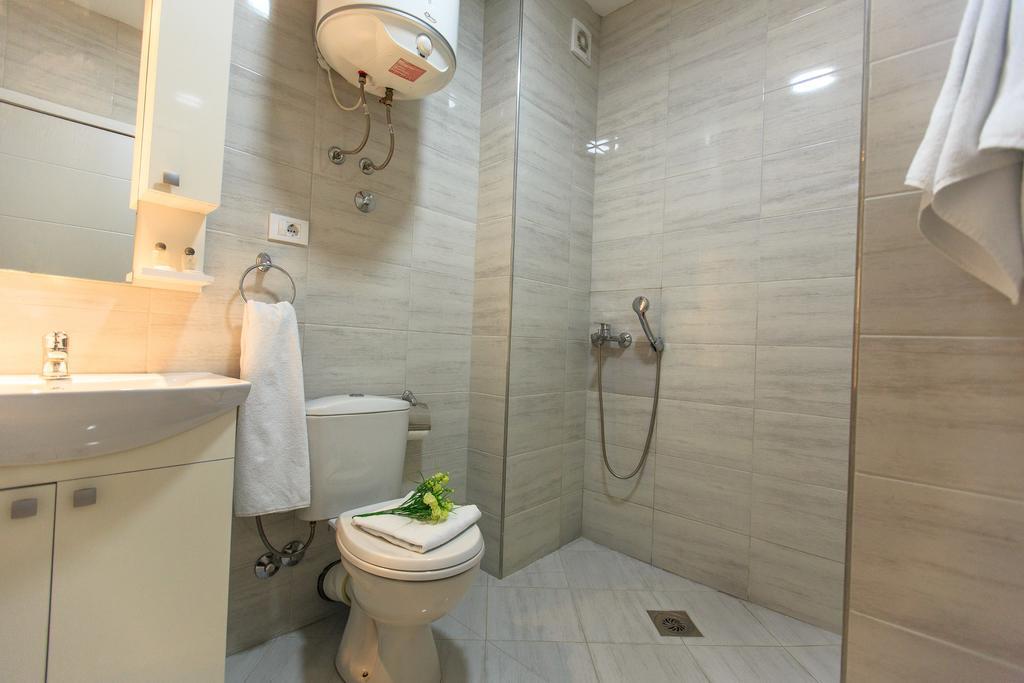 Hotel Edita Улцин Екстериор снимка